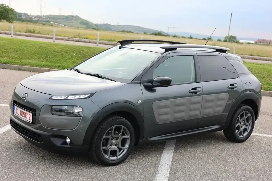 Citroën C4 Cactus Pure Tech 110 Stop&Start Shine — imagine 4