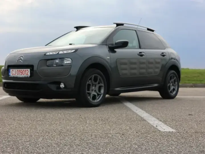 Citroën C4 Cactus Pure Tech 110 Stop&Start Shine