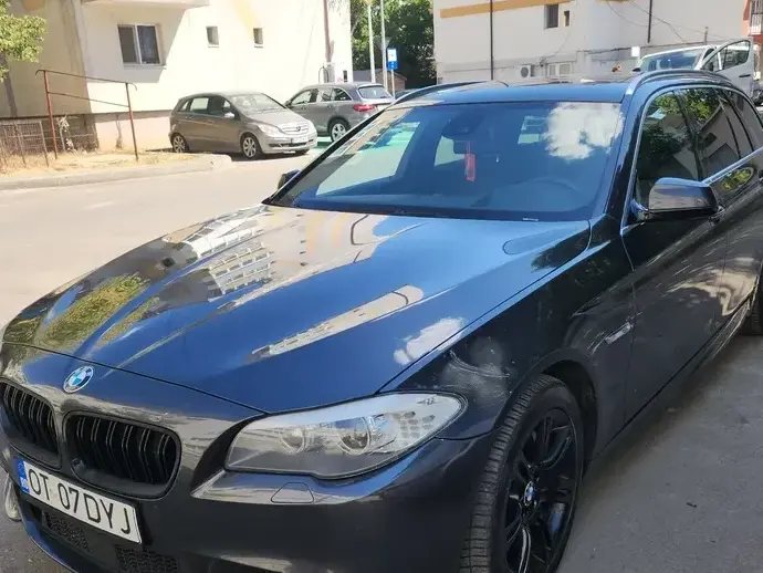 BMW Seria 5 F10/F11/F07 525d Aut.