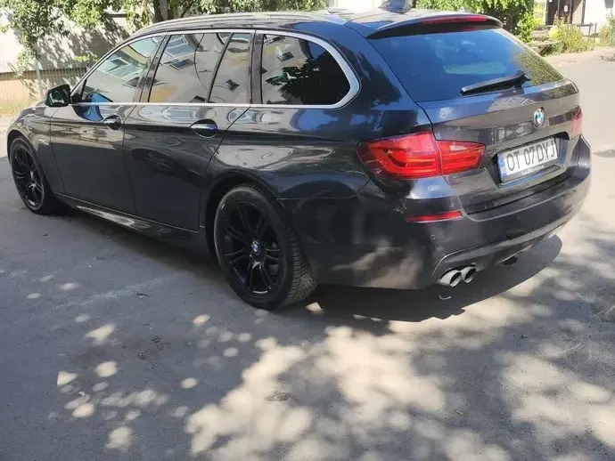BMW Seria 5 F10/F11/F07 525d Aut.