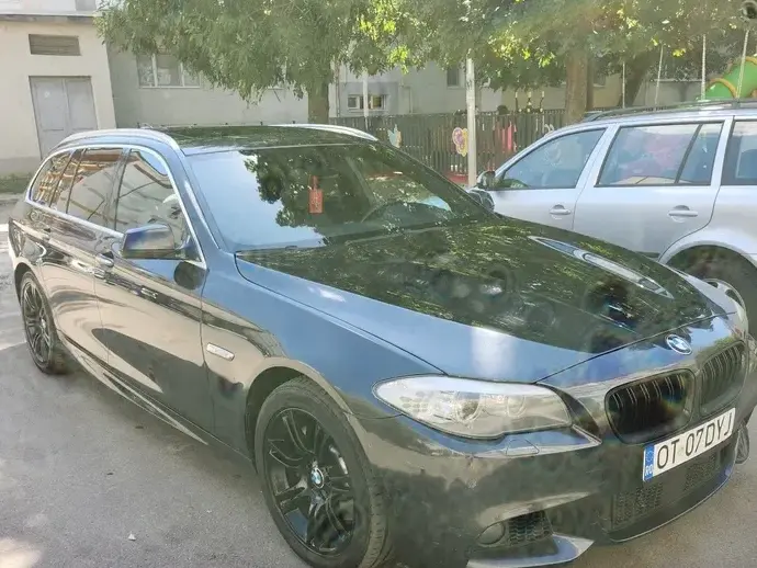 BMW Seria 5 F10/F11/F07 525d Aut.