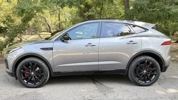 Jaguar E-Pace P200 AWD R-Dynamic Black — imagine 4