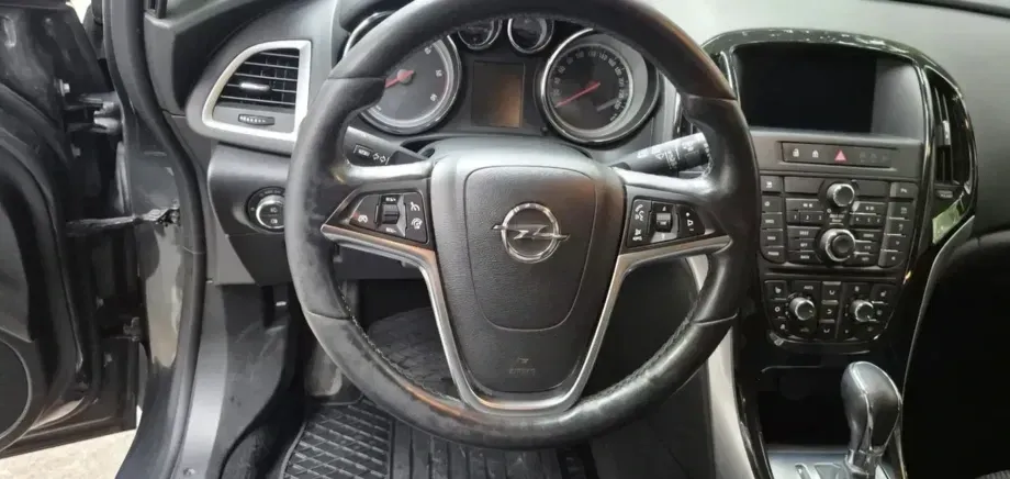 Opel Astra J 2.0 CDTI ECOTEC Sport Aut. — imagine 6