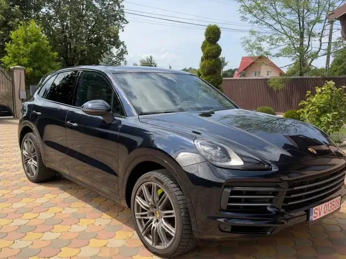 Porsche Cayenne Standard