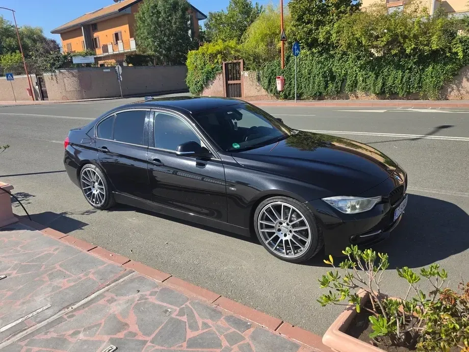 BMW Seria 3 F30/F31/F34 318d Aut. Sport Line — imagine 2