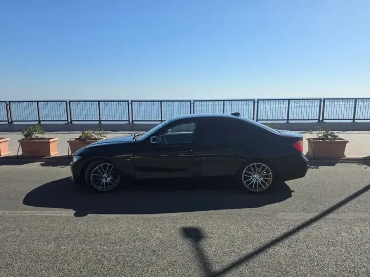 BMW Seria 3 F30/F31/F34 318d Aut. Sport Line