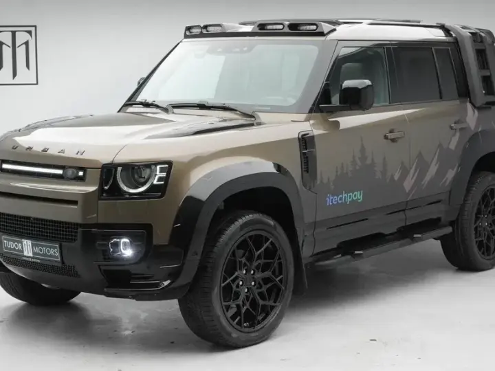 Land Rover Defender 110 3.0D 250 MHEV Hard Top SE