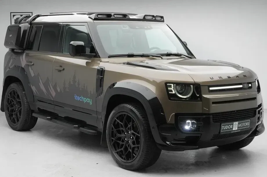 Land Rover Defender 110 3.0D 250 MHEV Hard Top SE — imagine 4