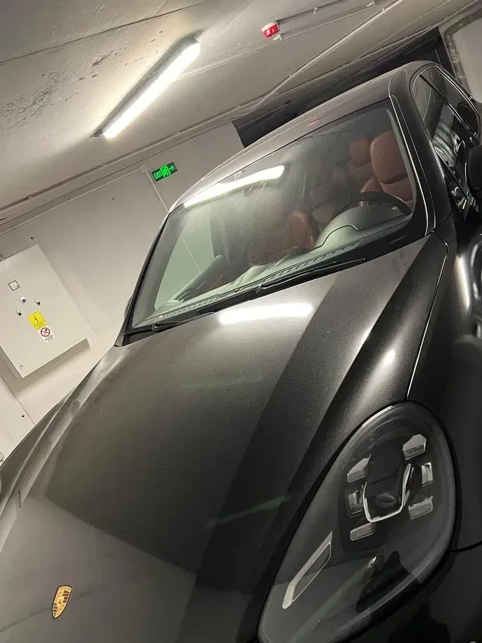 Porsche Cayenne — imagine 2