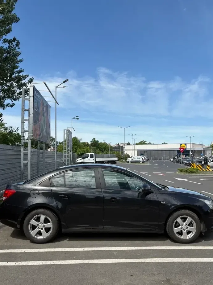 Chevrolet Cruze 1.6 LS Plus G2 — imagine 2