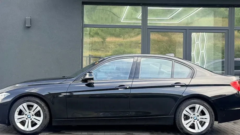 BMW Seria 3 318d Blue Performance Luxury Line — imagine 2