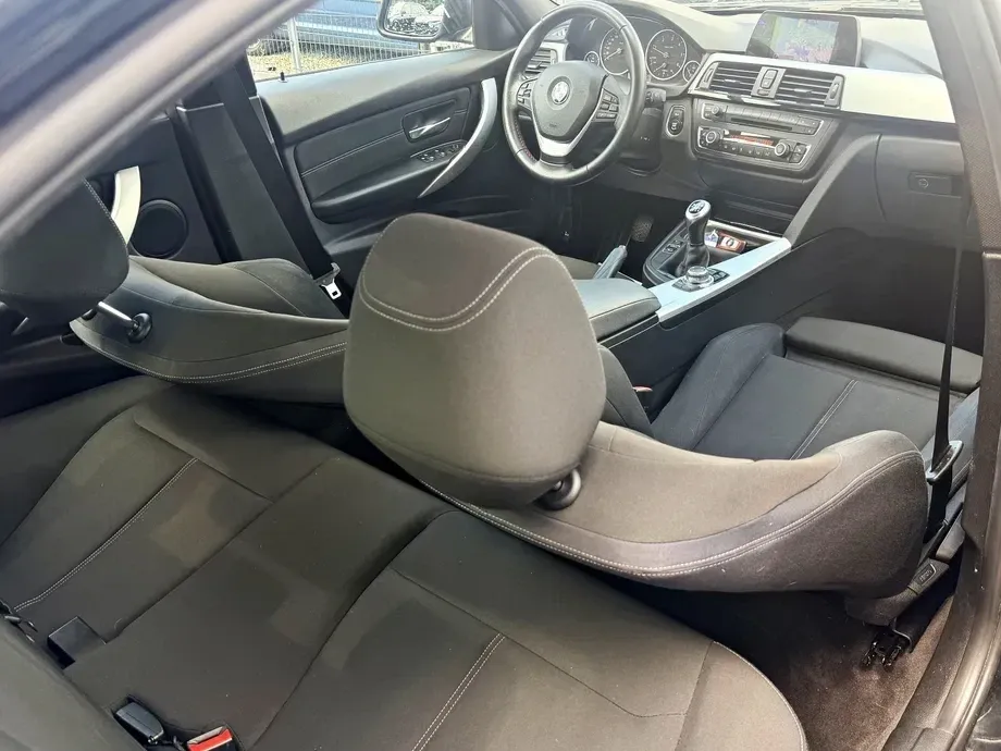 BMW Seria 3 318d Blue Performance Luxury Line — imagine 6
