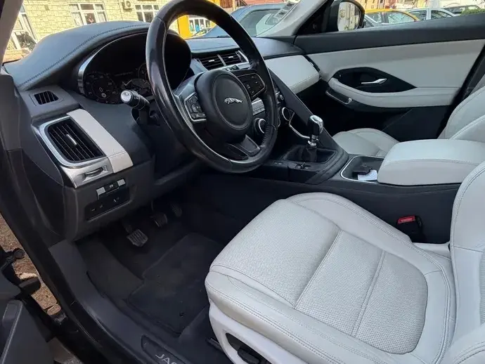 Jaguar E-Pace