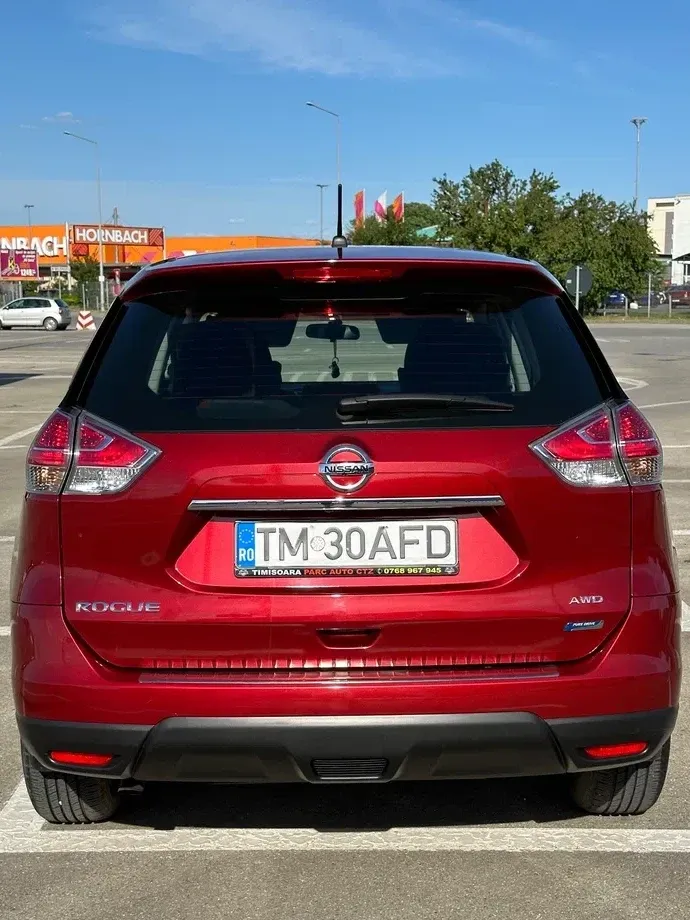 Nissan Rogue — imagine 2