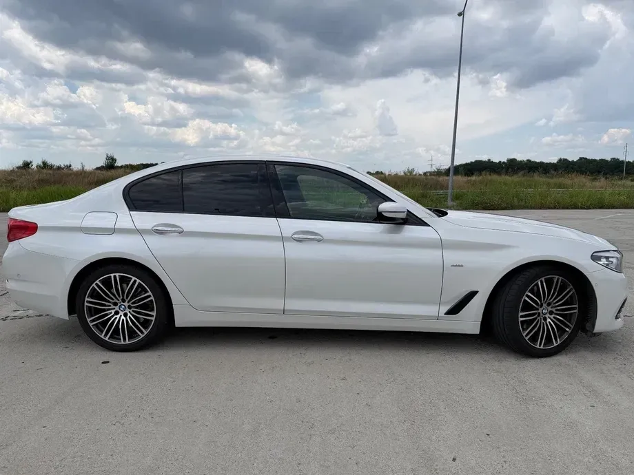 BMW Seria 5 G30/G31 520d EfficientDynamics Edition AT — imagine 3