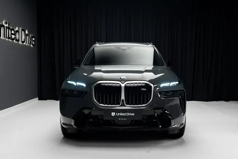 BMW X7 — imagine 2