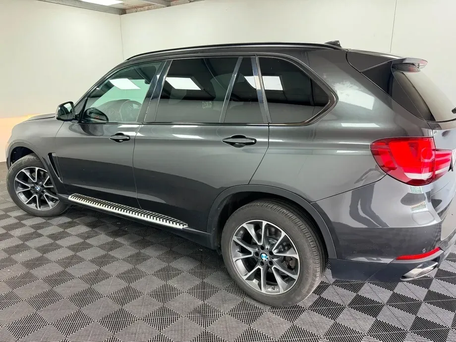 BMW X5 xDrive40d Edition Exclusive — imagine 2