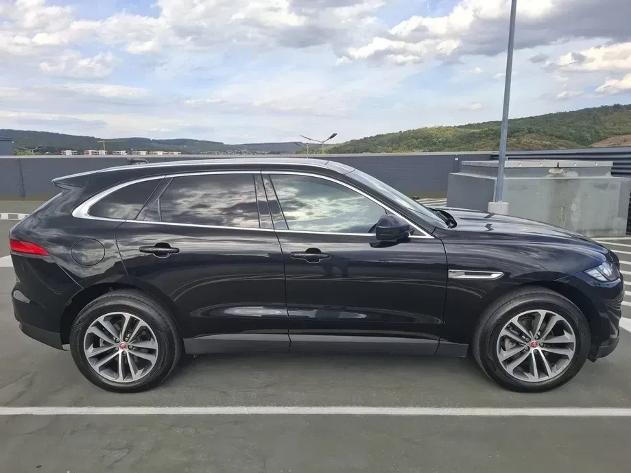 Jaguar F-Pace 20d AWD Portfolio — imagine 5