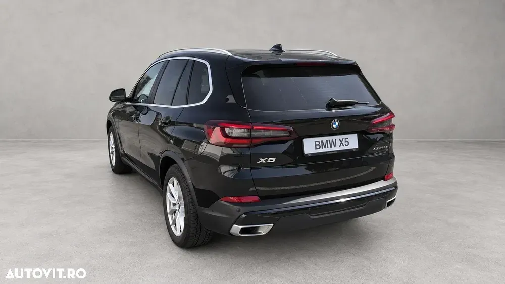 BMW X5 xDrive45e xLine — imagine 5