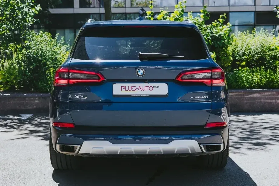 BMW X5 xDrive40i — imagine 5
