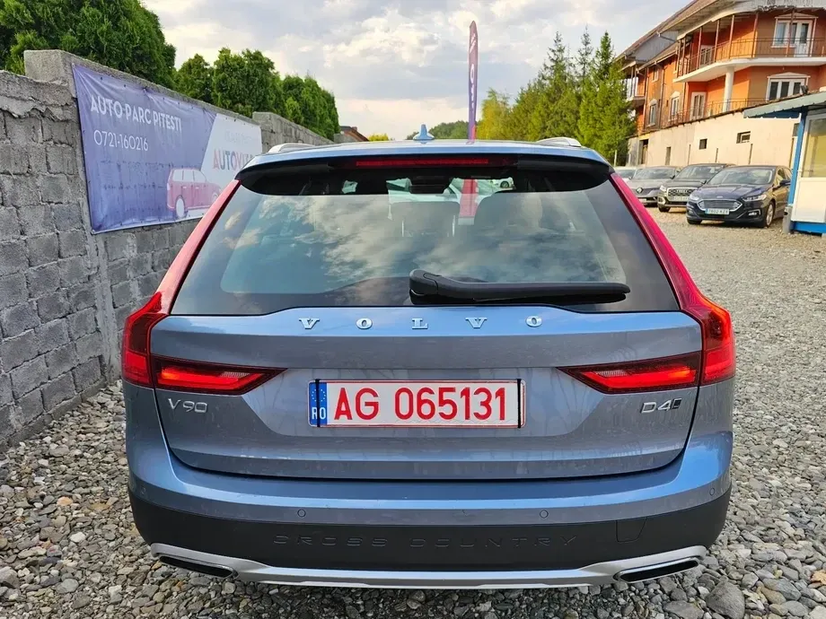 Volvo V90 D4 AWD Geartronic Pro — imagine 5