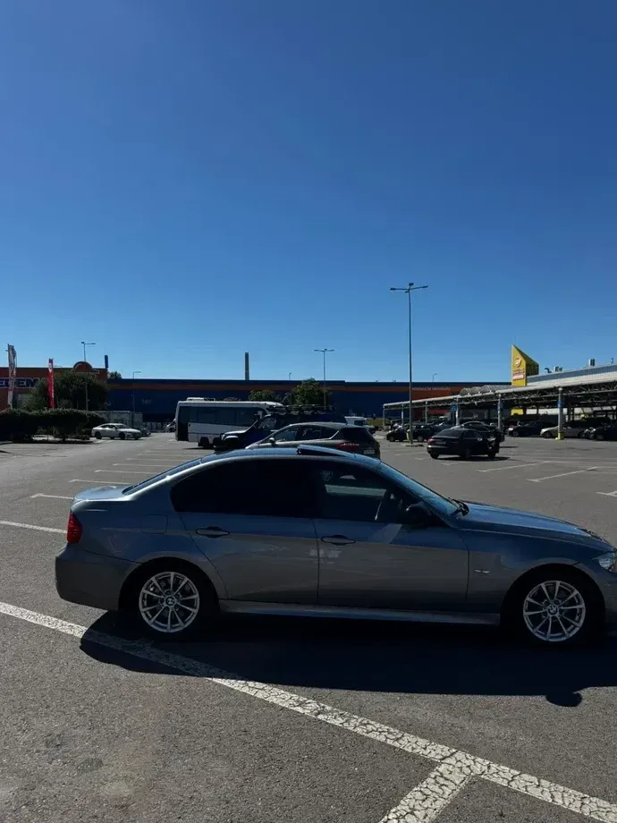 BMW Seria 3 E90/E91/E92/E93 — imagine 4