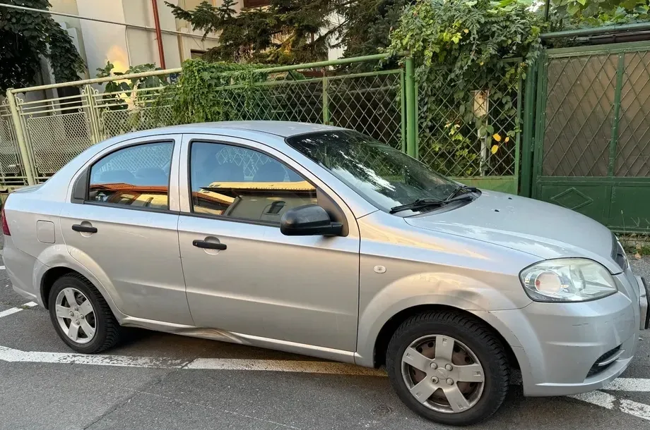Chevrolet Aveo I 1.2i BASE 53 — imagine 2