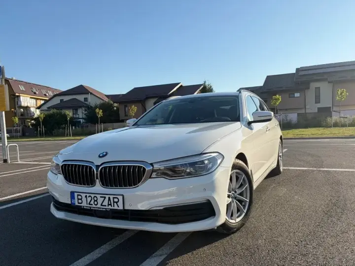 BMW Seria 5 G30/G31 [2017 - Prezent] 520d xDrive Aut. Luxury Line