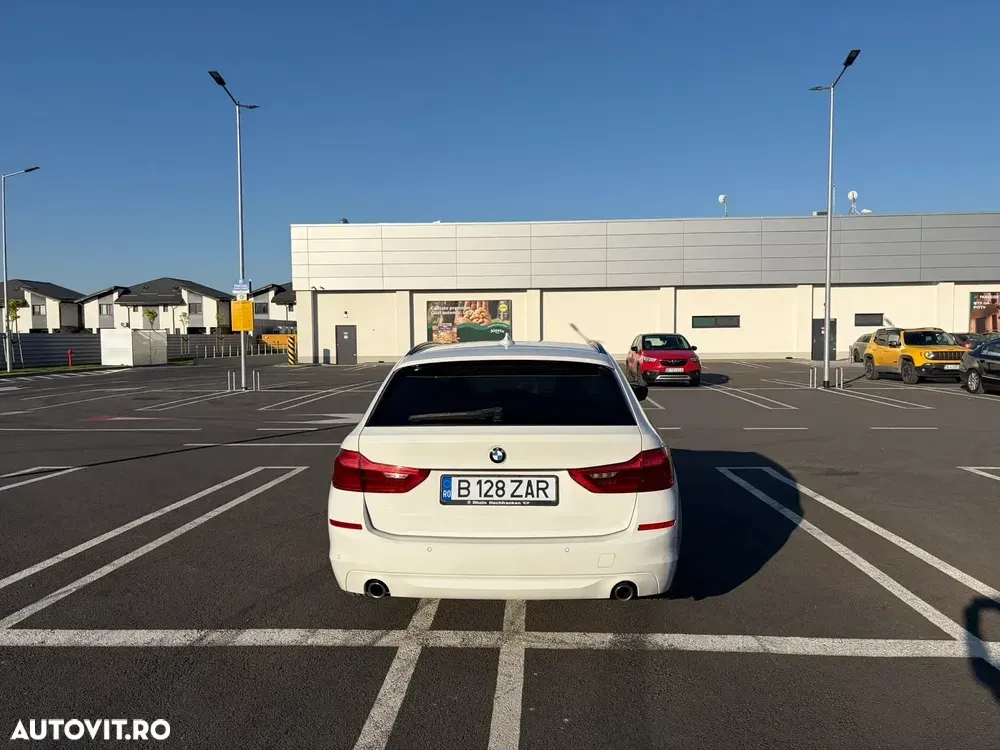 BMW Seria 5 G30/G31 [2017 - Prezent] 520d xDrive Aut. Luxury Line — imagine 4