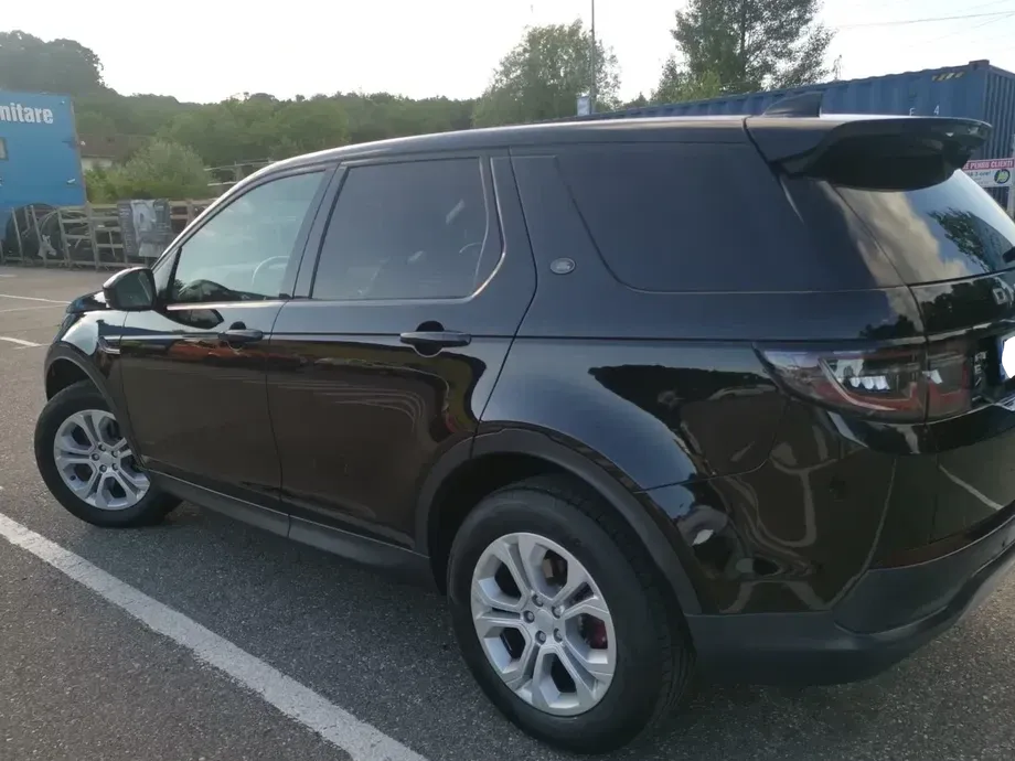 Land Rover Discovery Sport — imagine 4