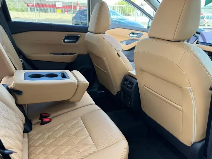 Nissan X-Trail e4ORCE Tekna Plus