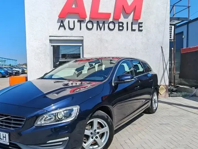 Volvo V60 I D3 Momentum Core