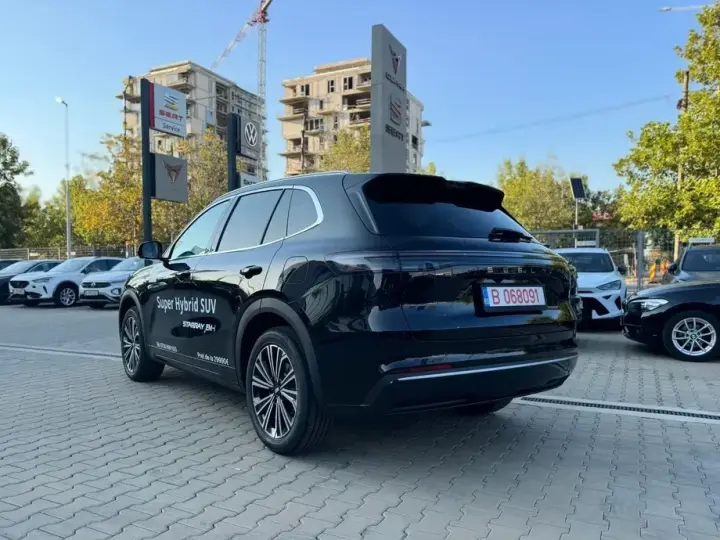 Geely Starray EM-i
