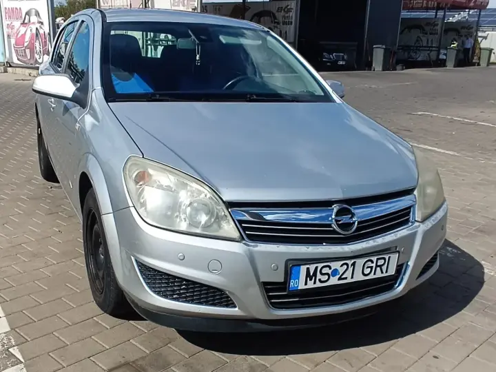 Opel Astra H 1.6 Enjoy
