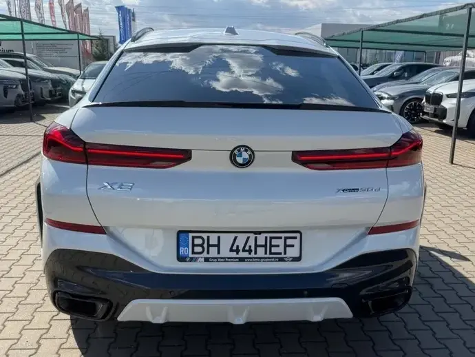 BMW X6 G06