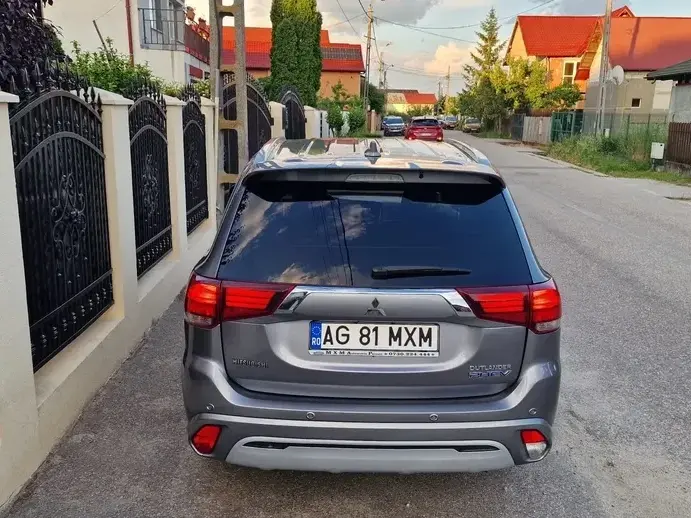 Mitsubishi Outlander III 2.4 4WD Diamant+
