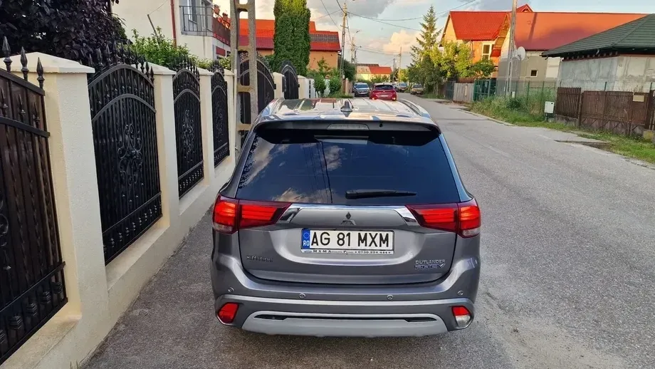 Mitsubishi Outlander III 2.4 4WD Diamant+ — imagine 6
