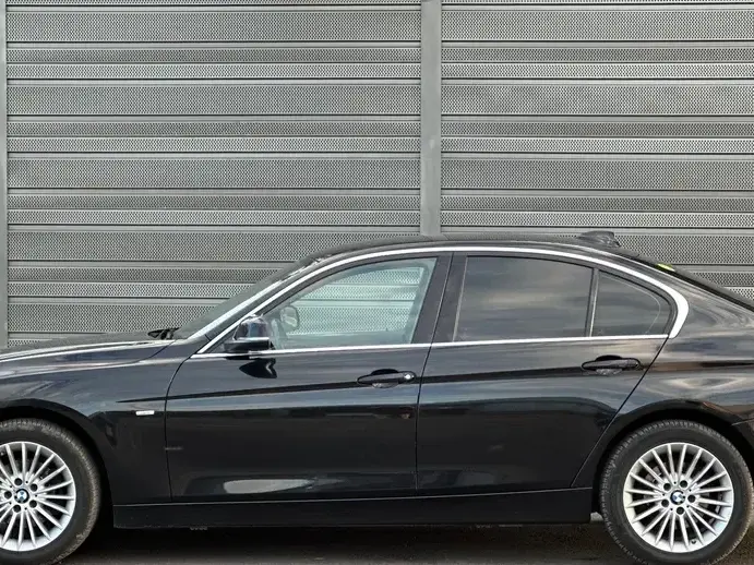 BMW Seria 3 318d xDrive