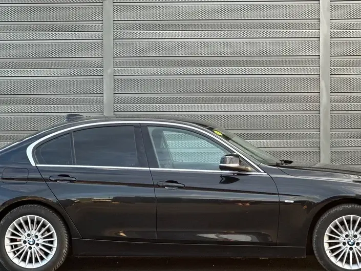 BMW Seria 3 318d xDrive