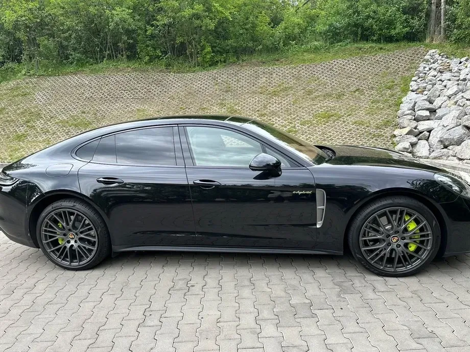 Porsche Panamera — imagine 4