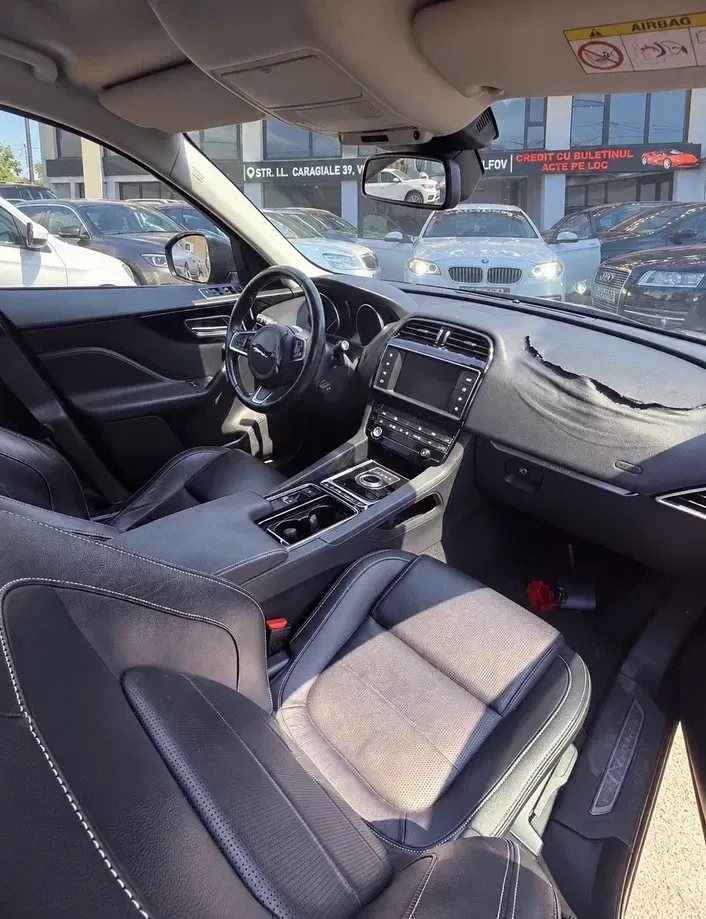 Jaguar F-Pace 20d AWD Portfolio — imagine 5