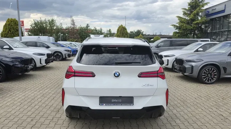 BMW X3 20 xDrive AT MHEV — imagine 5