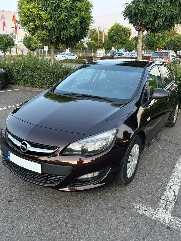 Opel Astra J — imagine 2