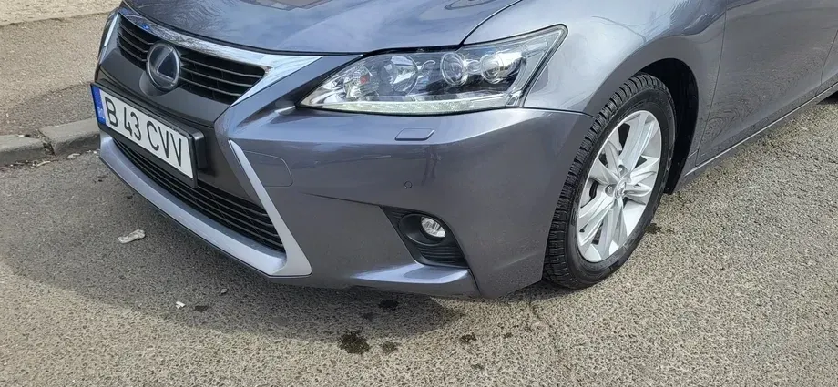 Lexus CT Luxury Line — imagine 6
