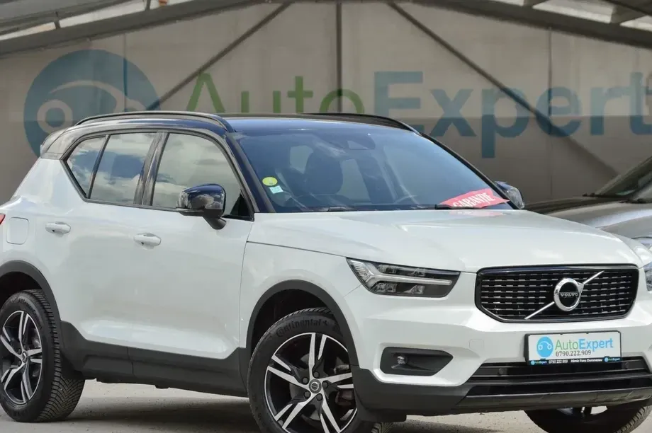 Volvo XC 40 D4 AWD R-Design — imagine 2