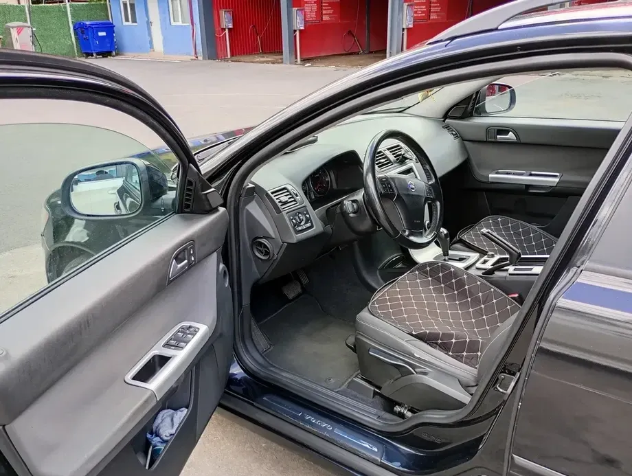 Volvo V50 — imagine 5