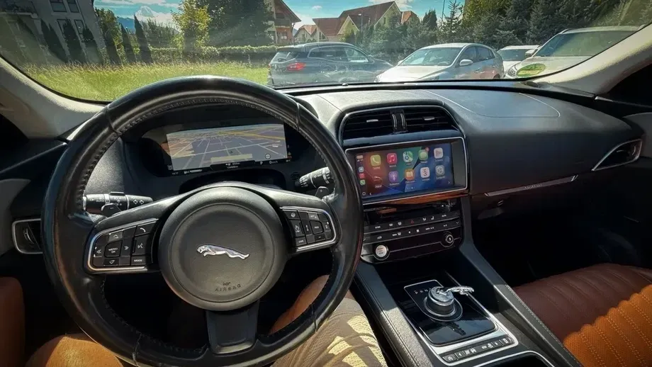Jaguar F-Pace 20d AWD Aut. Portfolio — imagine 5