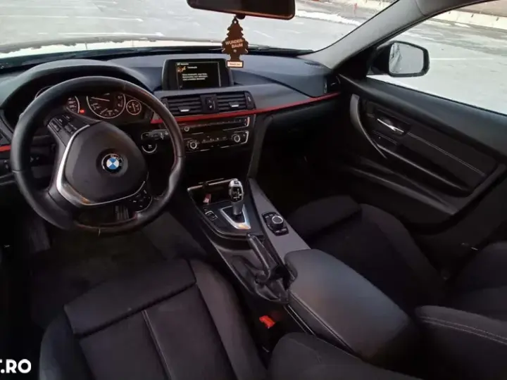 BMW Seria 3 F30/F31/F34 [2011 - 2019] 320d Aut.