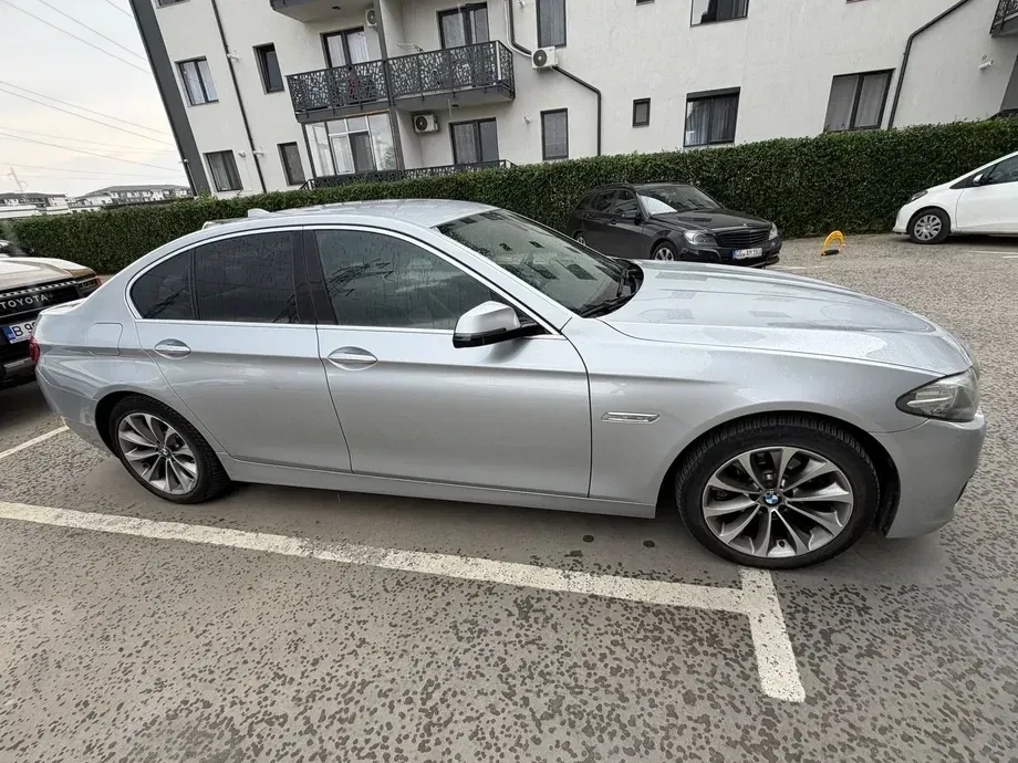 BMW Seria 5 F10/F11/F07 520d xDrive AT — imagine 3