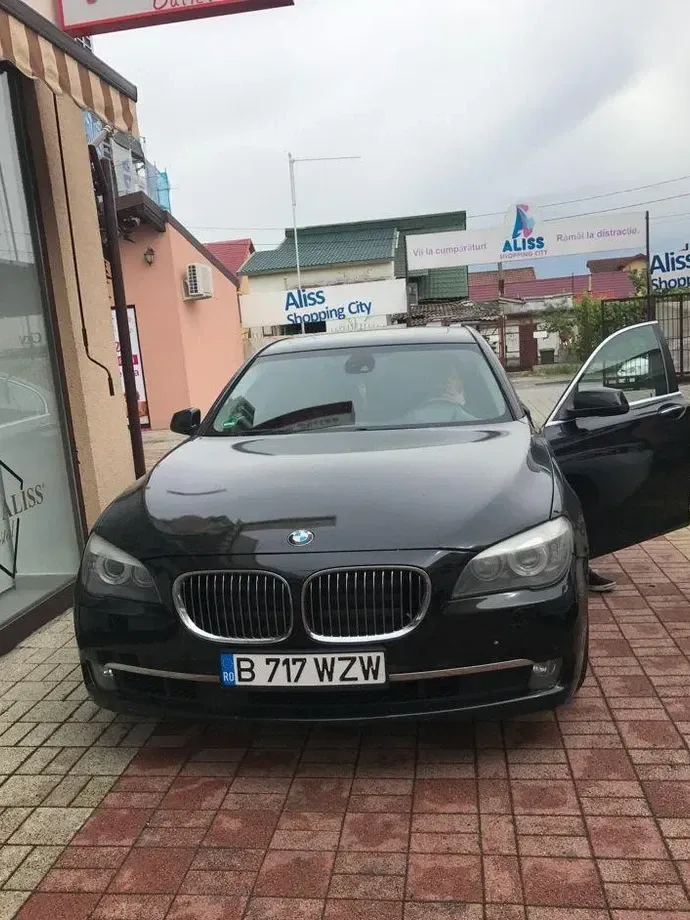 BMW Seria 7 F01/F02 740d xDrive Aut. — imagine 3